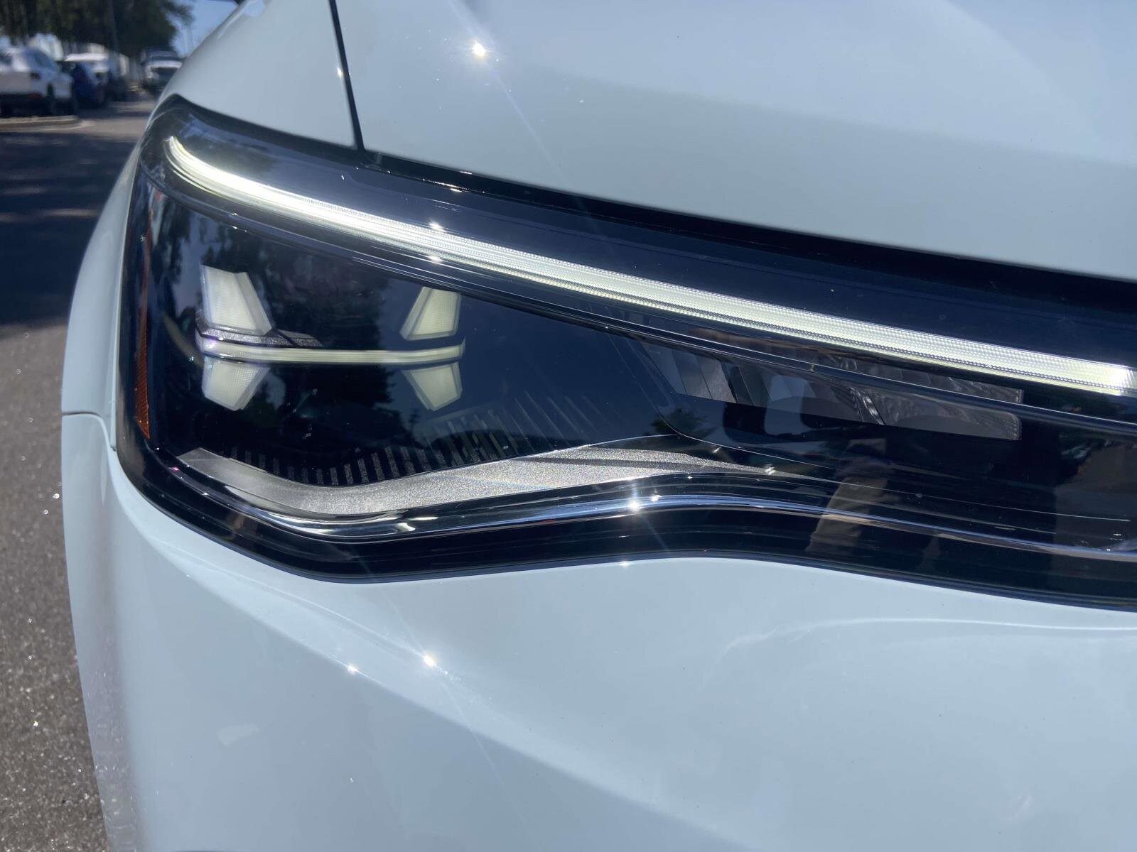 2025 Volkswagen Taos SE photo 4