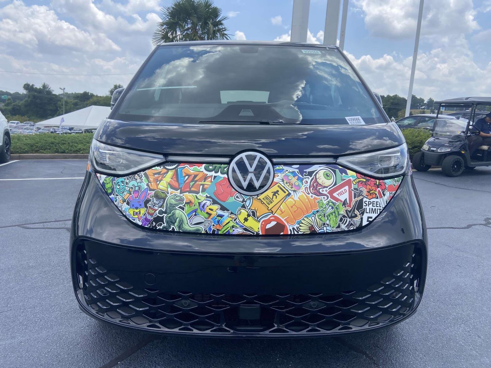 2025 Volkswagen ID. Buzz Pro S photo 2