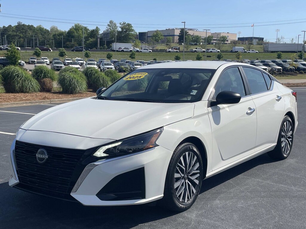 Used 2025 Nissan Altima SV Sedan