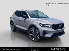 2026 Volvo XC40