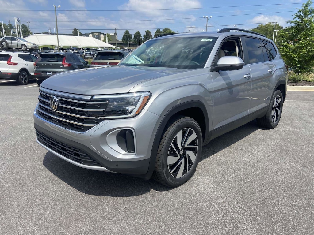 New 2026 Volkswagen Atlas 2.0T SE w/Technology 2.0T SE w/Technology FWD