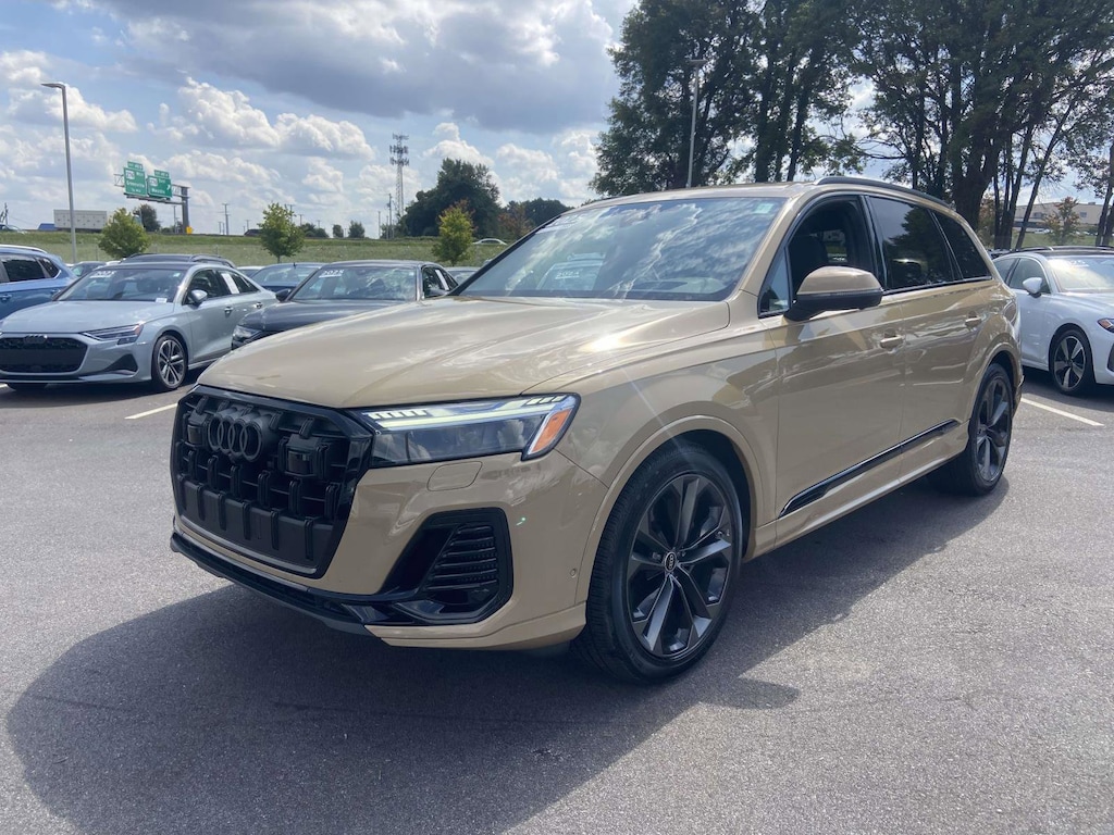 Used 2025 Audi Q7 55 Premium SUV