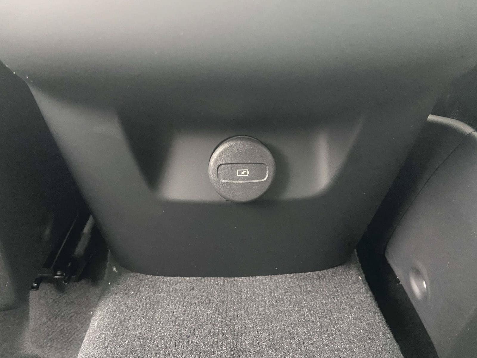 2026 Volvo XC60 Core - Photo 15