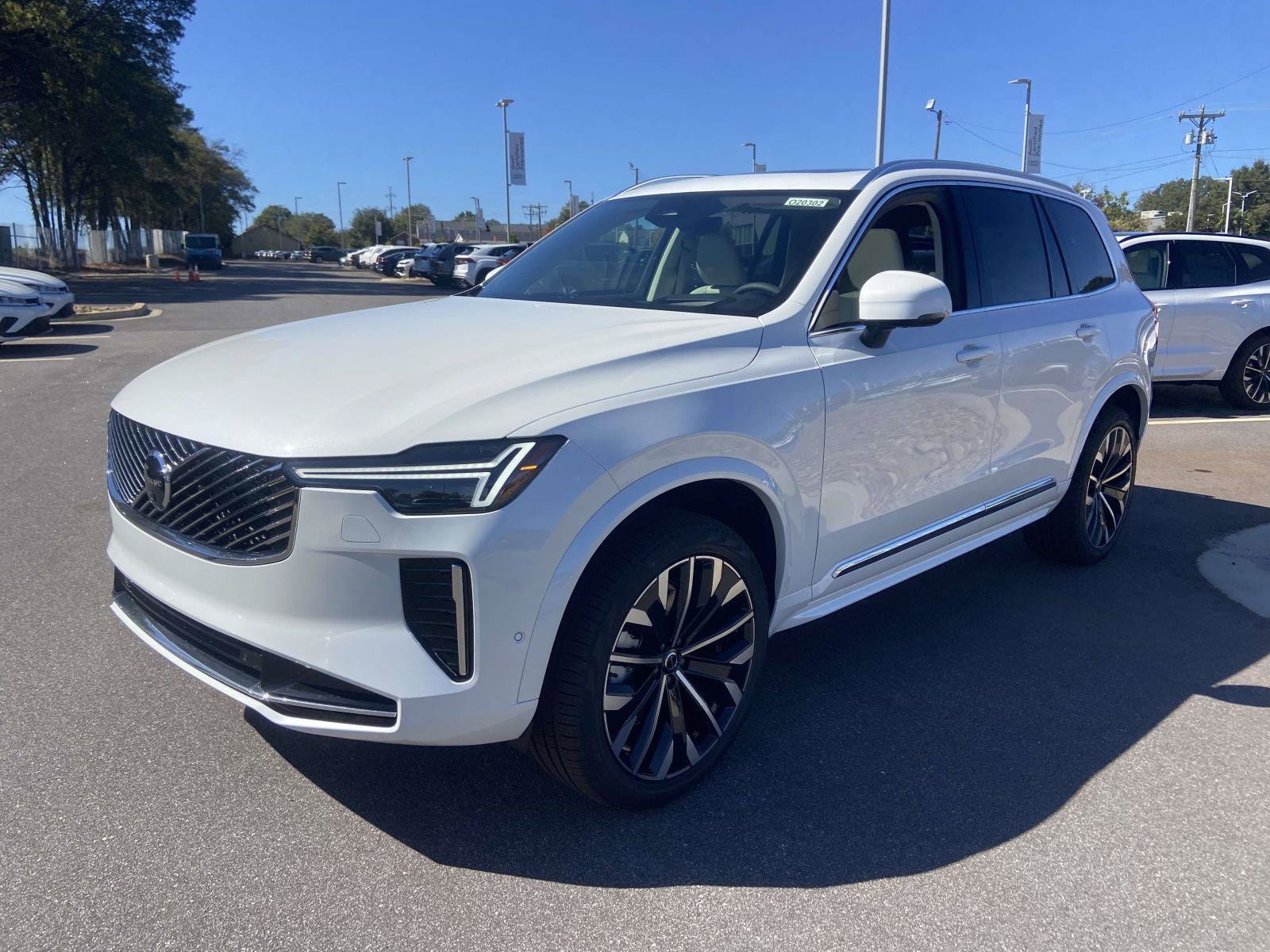 2026 Volvo XC90 Ultra - Photo 3