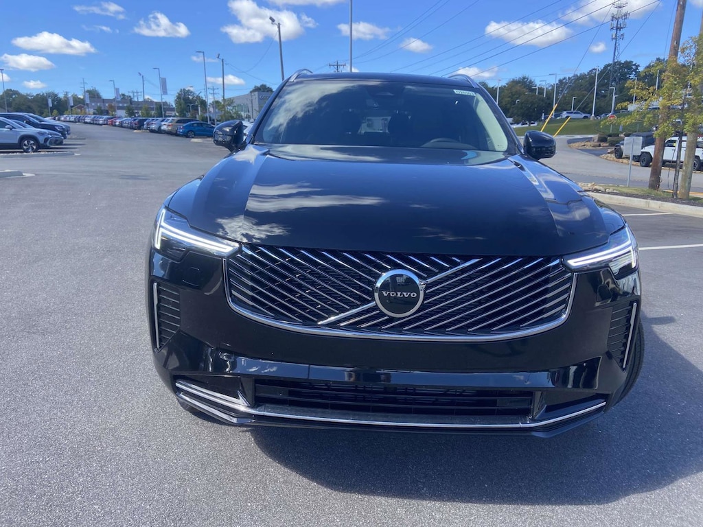 New 2026 Volvo XC90 B5 Core SUV