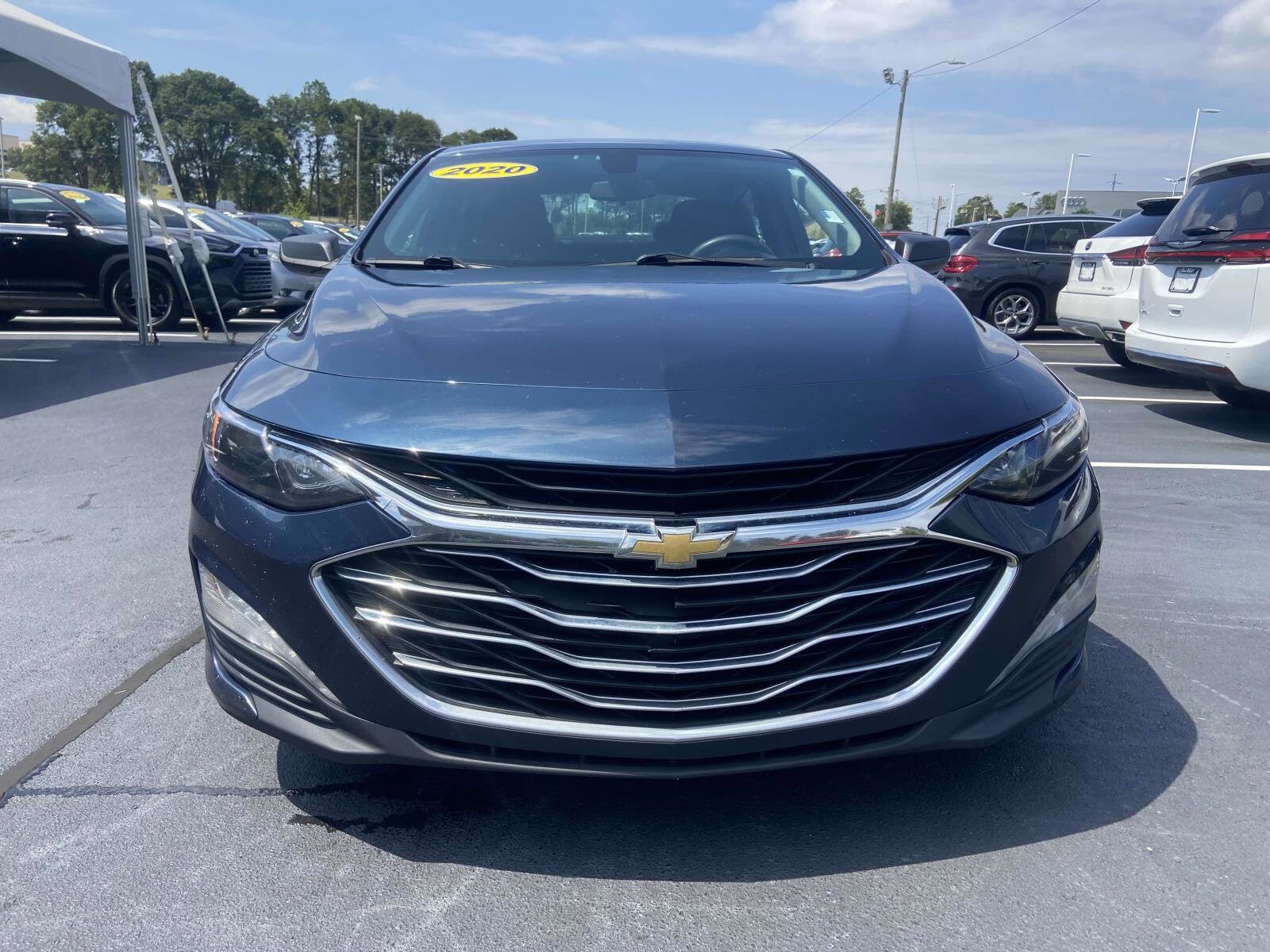 2020 Chevrolet Malibu 1LT photo 2
