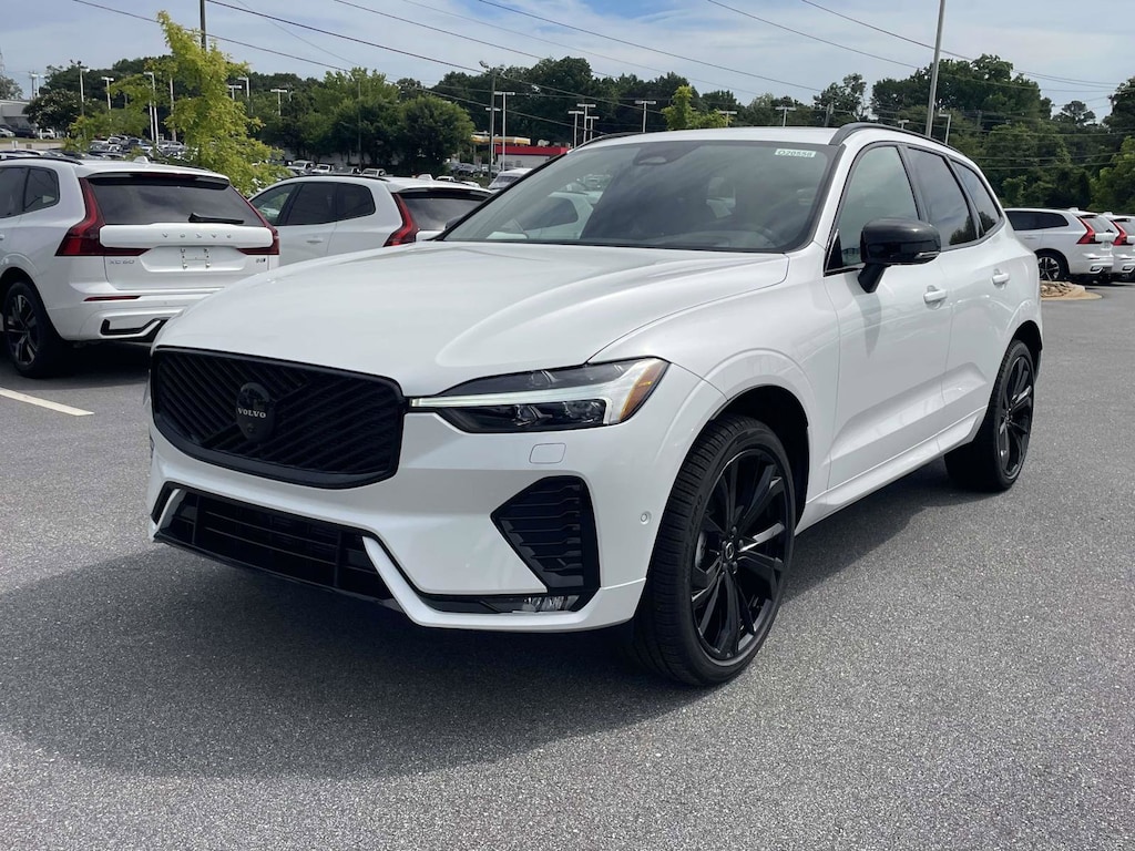 New 2026 Volvo XC60 B5 Ultra Black Edition SUV