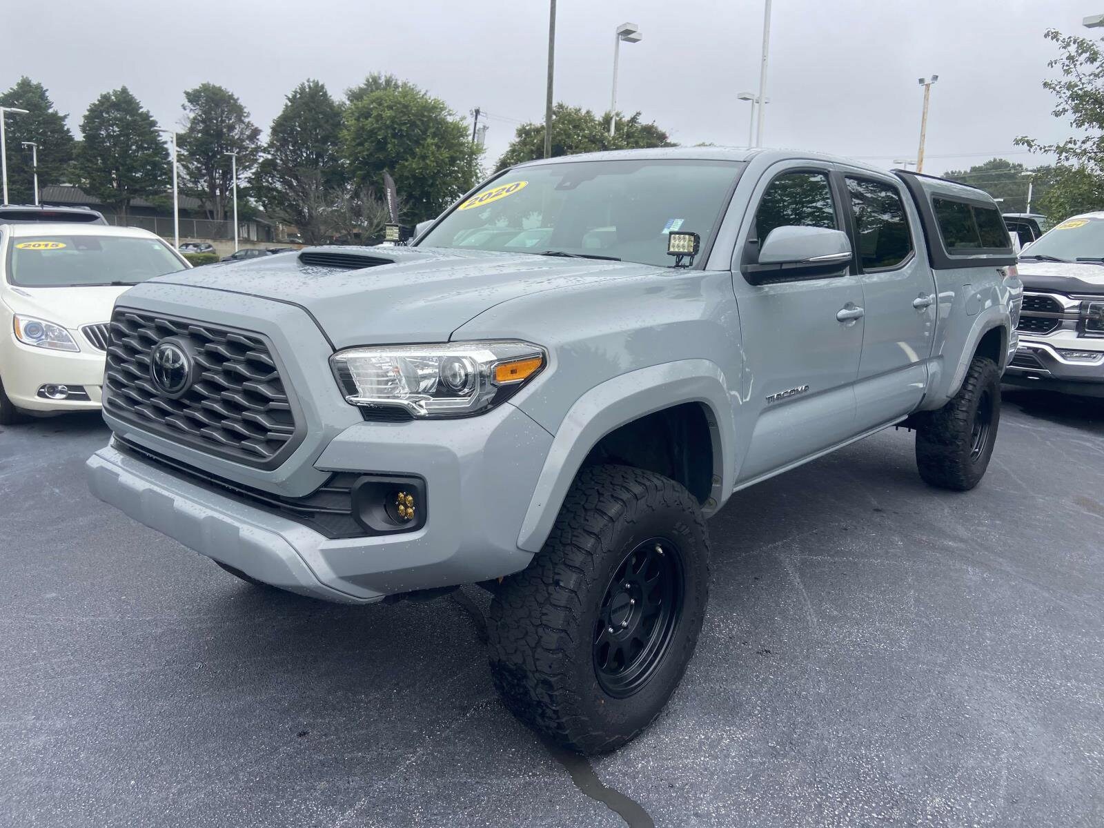2020 Toyota Tacoma TRD Sport V6 4x4 photo 3