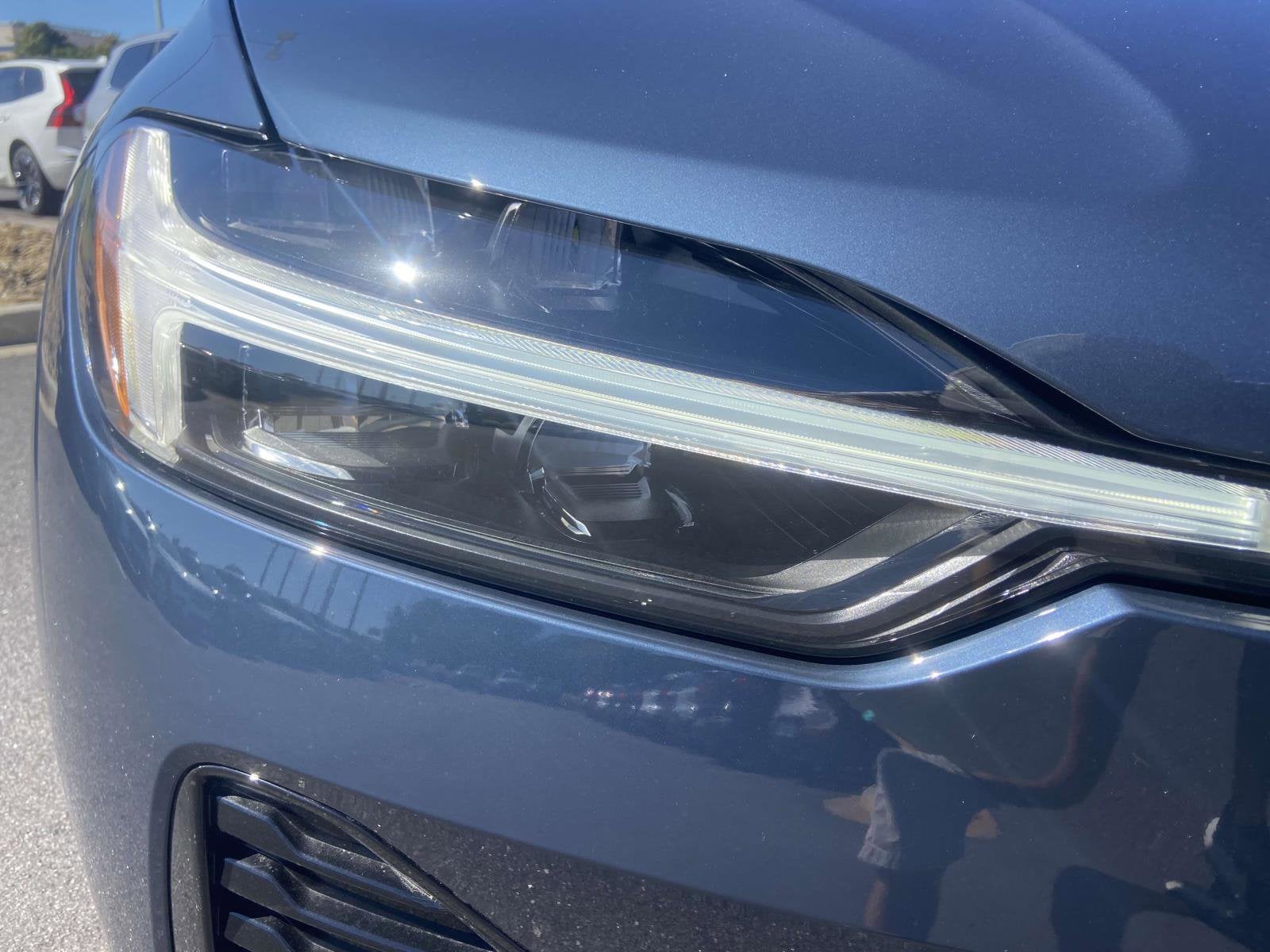 2026 Volvo XC60 Core - Photo 4