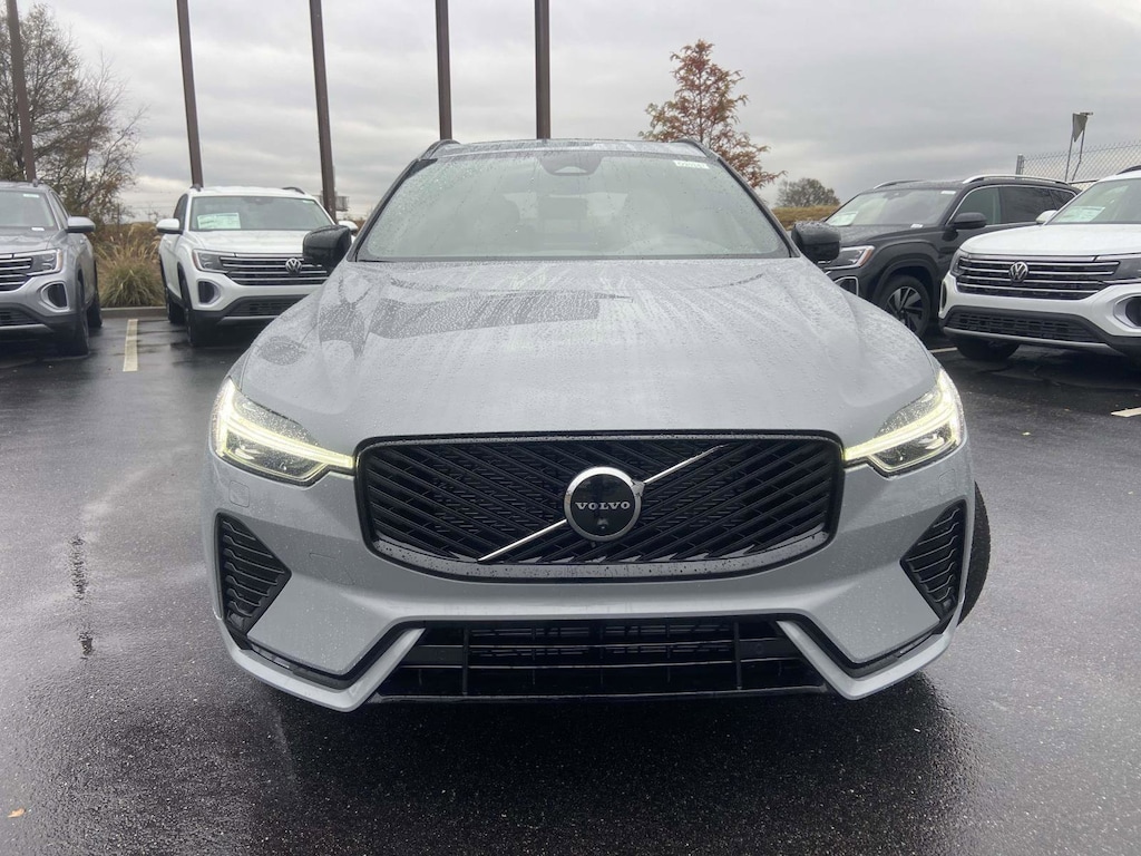 New 2026 Volvo XC60 B5 Plus SUV