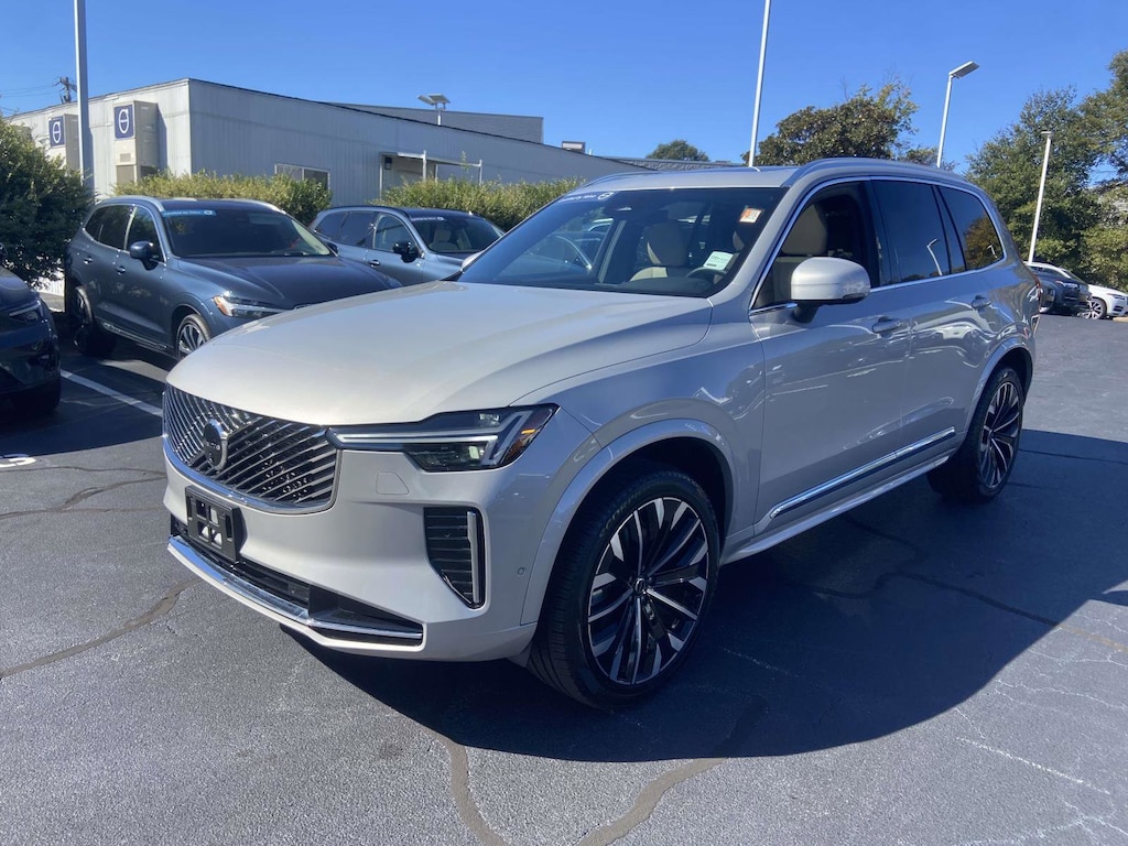 Certified 2025 Volvo XC90 B6 (2025.5) Plus 7-Seater SUV