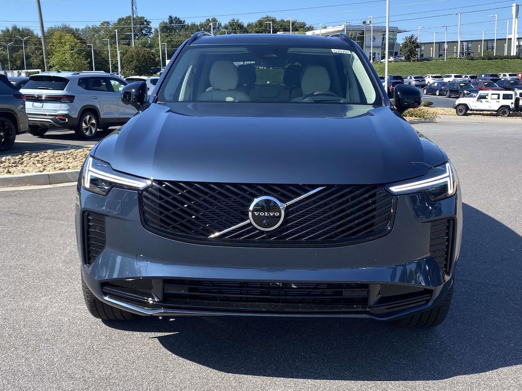 New 2026 Volvo XC90 B6 Ultra Dark Theme 7-Seater SUV