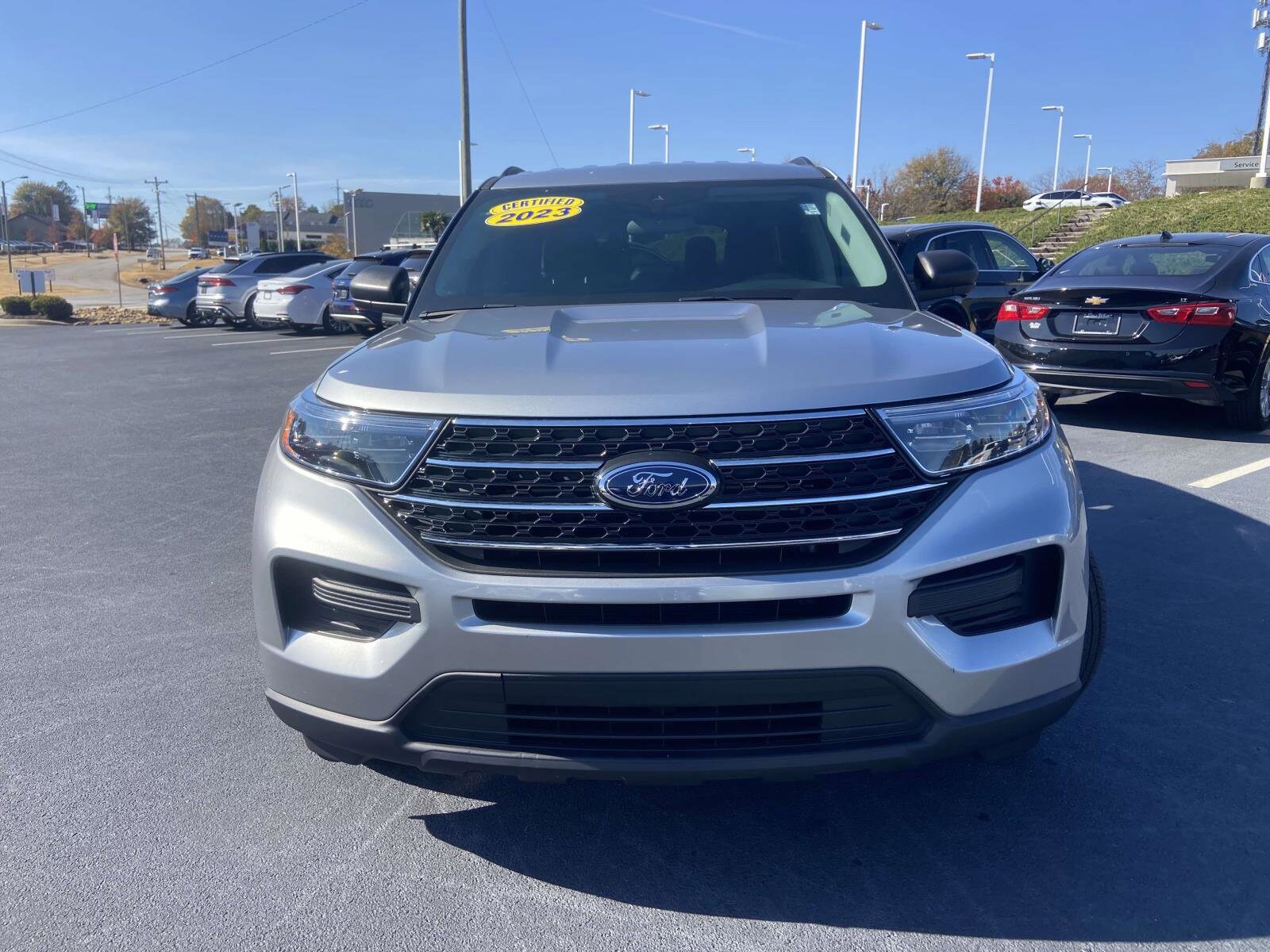 2023 Ford Explorer XLT photo 2