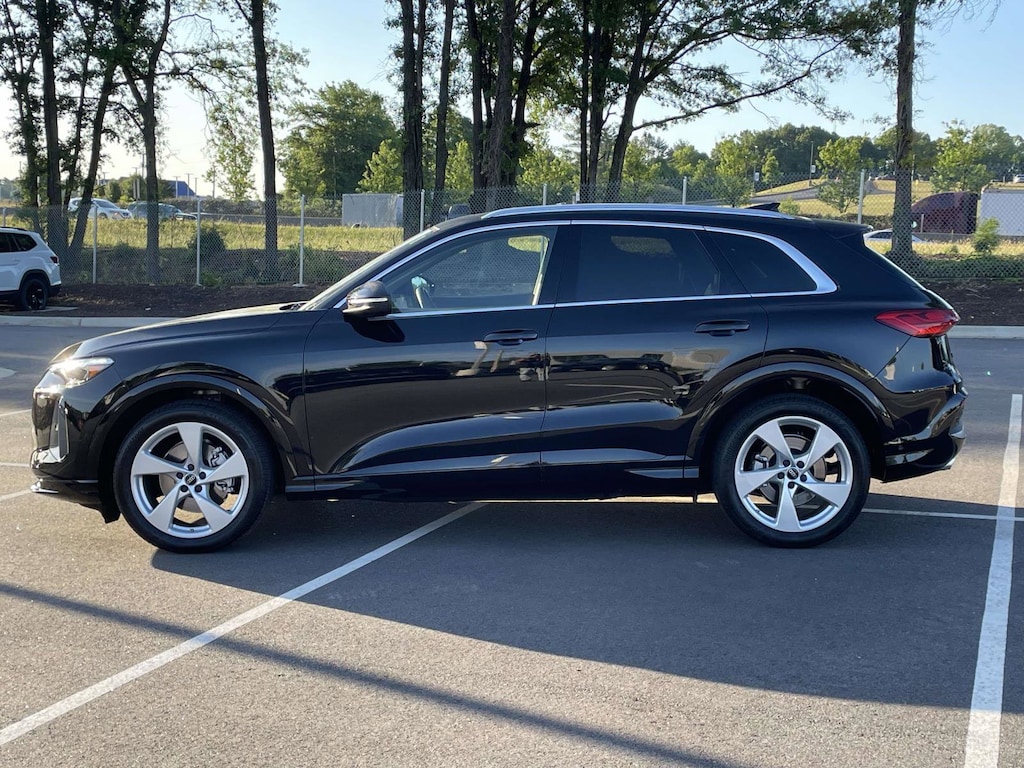 Used 2025 Audi Q5 2.0T Premium SUV