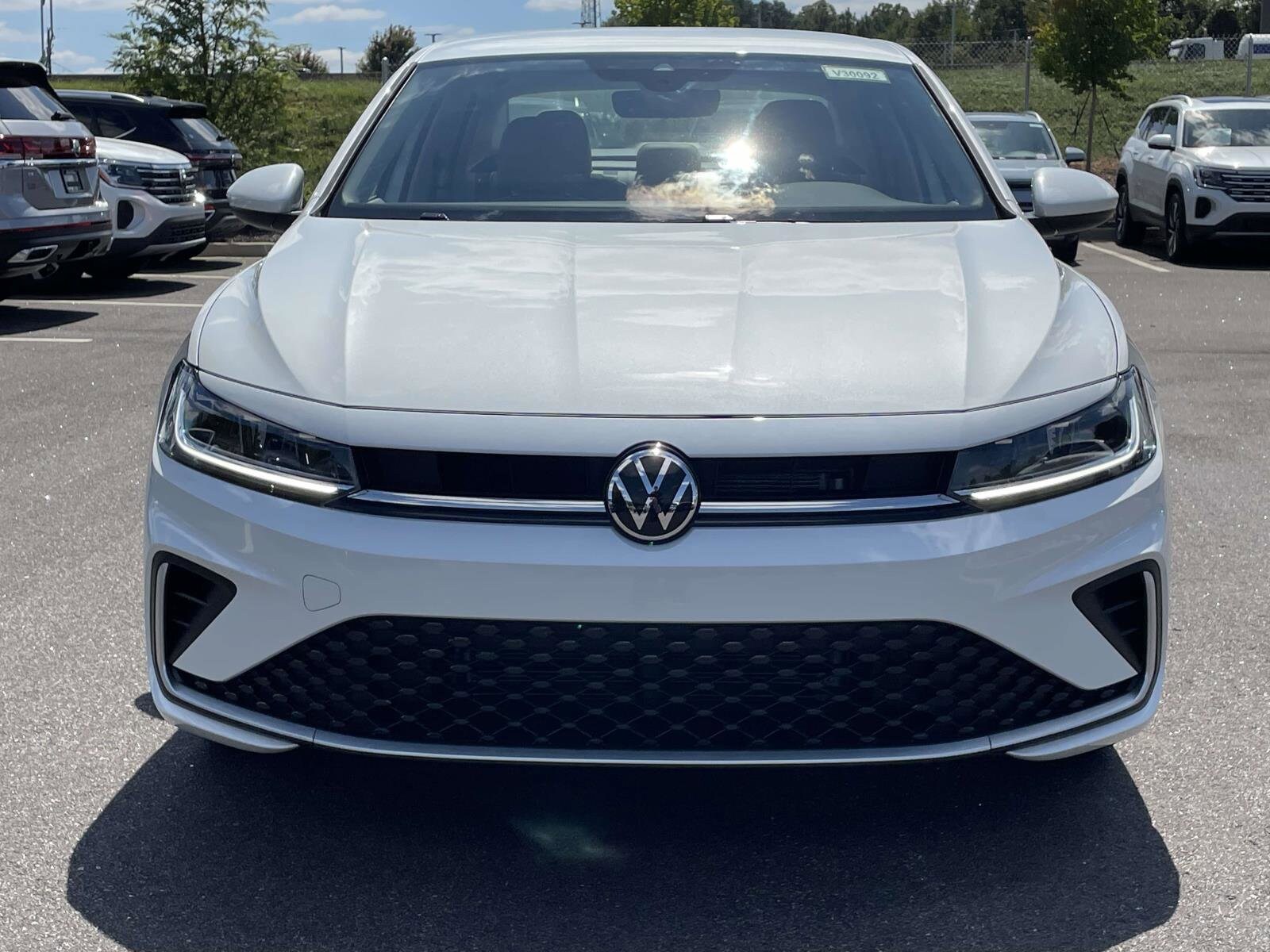 2025 Volkswagen Jetta 1.5T SE photo 2