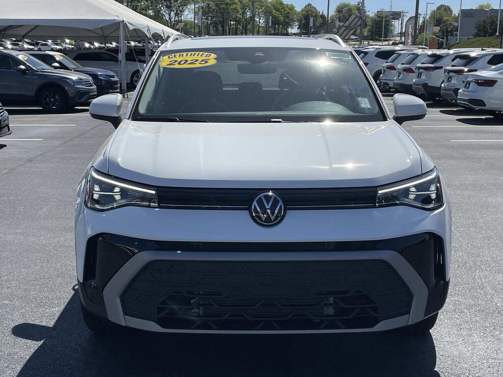 Used 2025 Volkswagen Taos 1.5T SE SUV