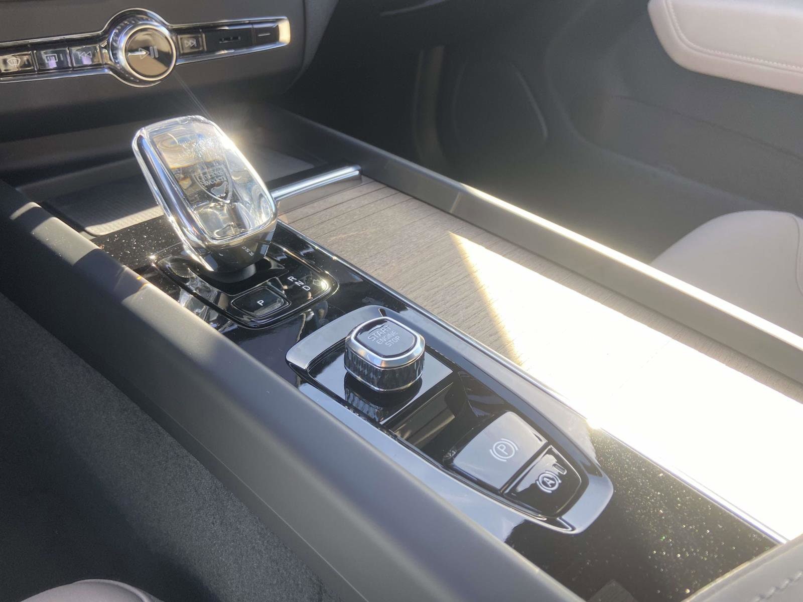 2026 Volvo XC60 Plus - Photo 29