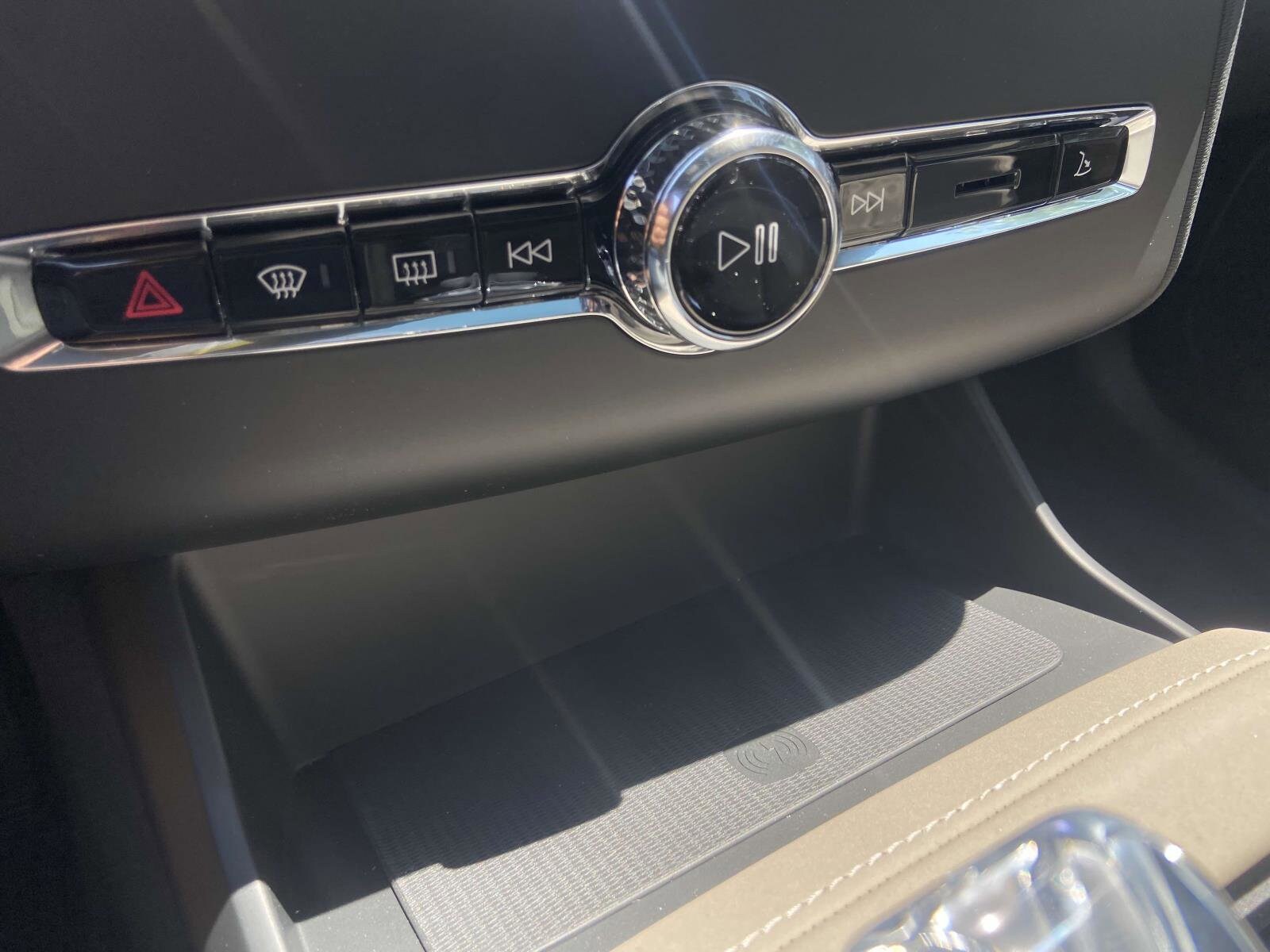 2026 Volvo XC90 Plus - Photo 29