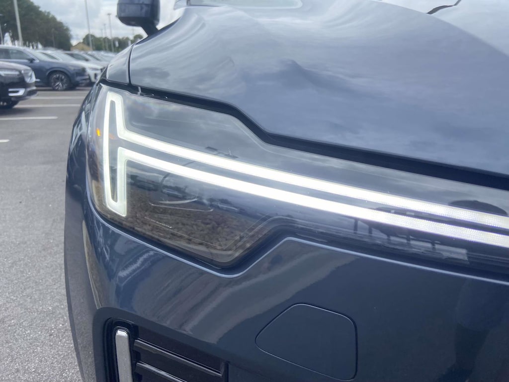 New 2026 Volvo XC90 B6 Plus 7-Seater SUV