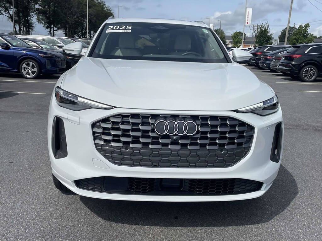 Used 2025 Audi Q5 2.0T Premium SUV
