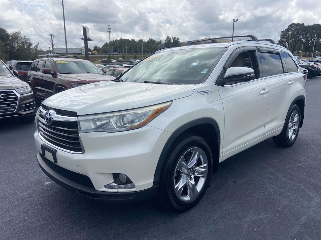 Used 2014 Toyota Highlander Limited V6 SUV