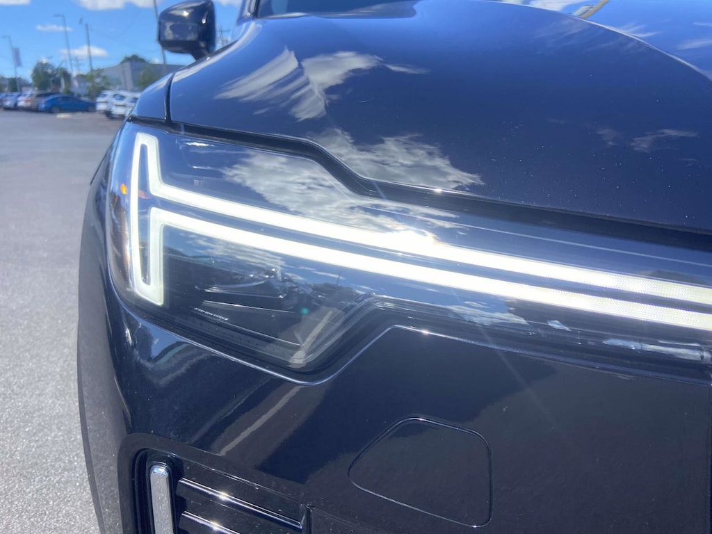 New 2026 Volvo XC90 B5 Core SUV