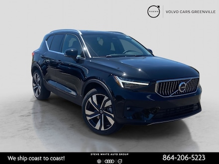 2025 Volvo XC40 B5 Ultra Bright Theme SUV