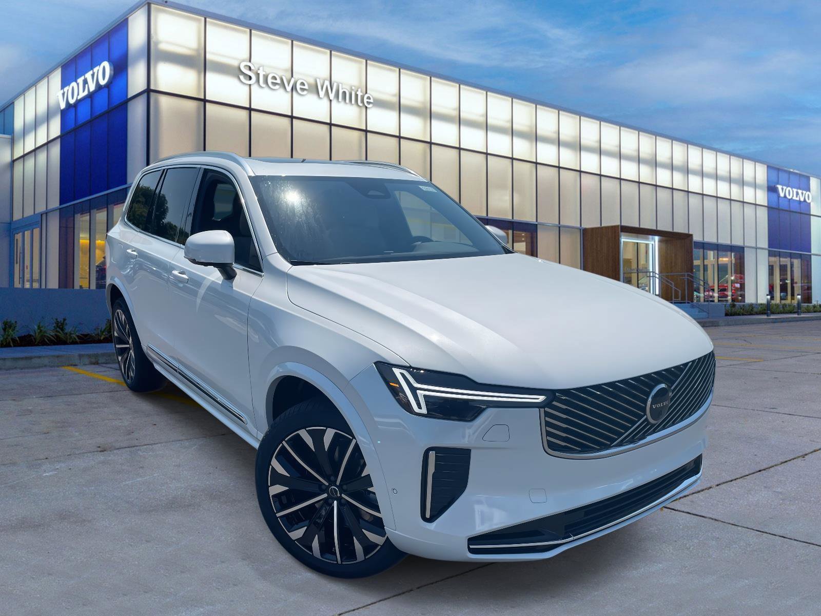 2026 Volvo XC90 Plus's photo