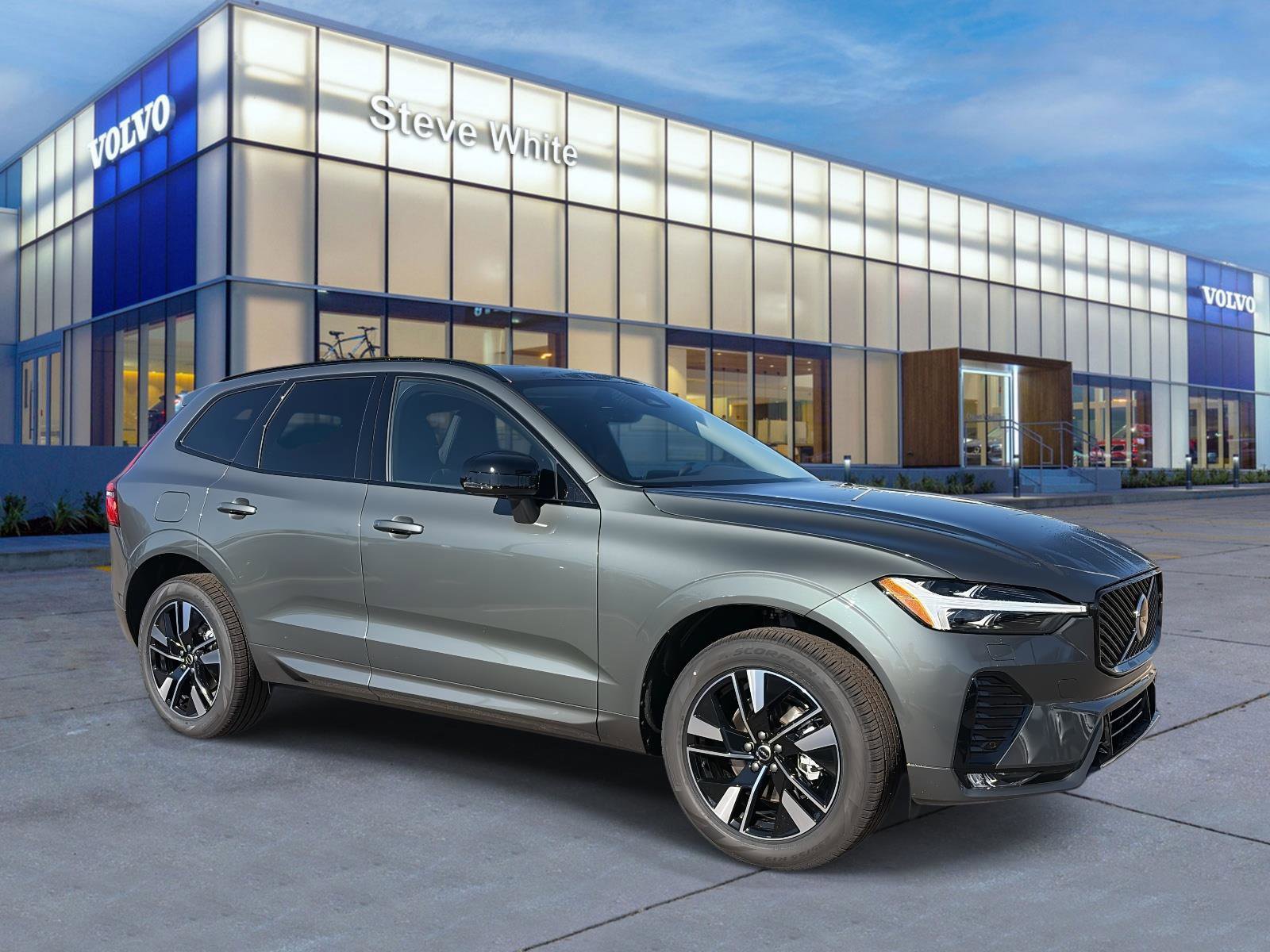 2026 Volvo XC60 Core's photo
