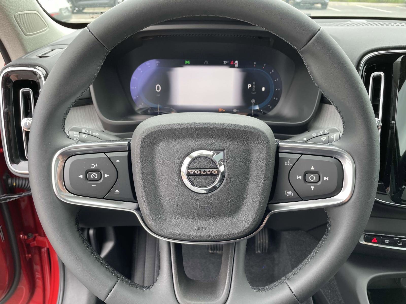 2025 Volvo XC40 Ultra - Photo 19