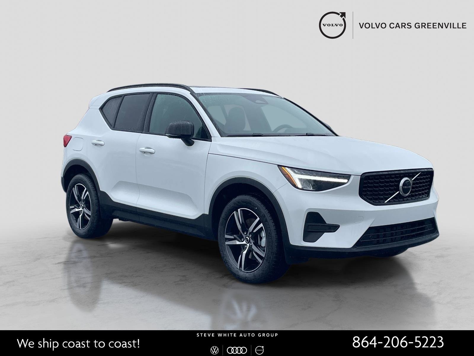2026 Volvo XC40 B5 Core Dark AWD's photo