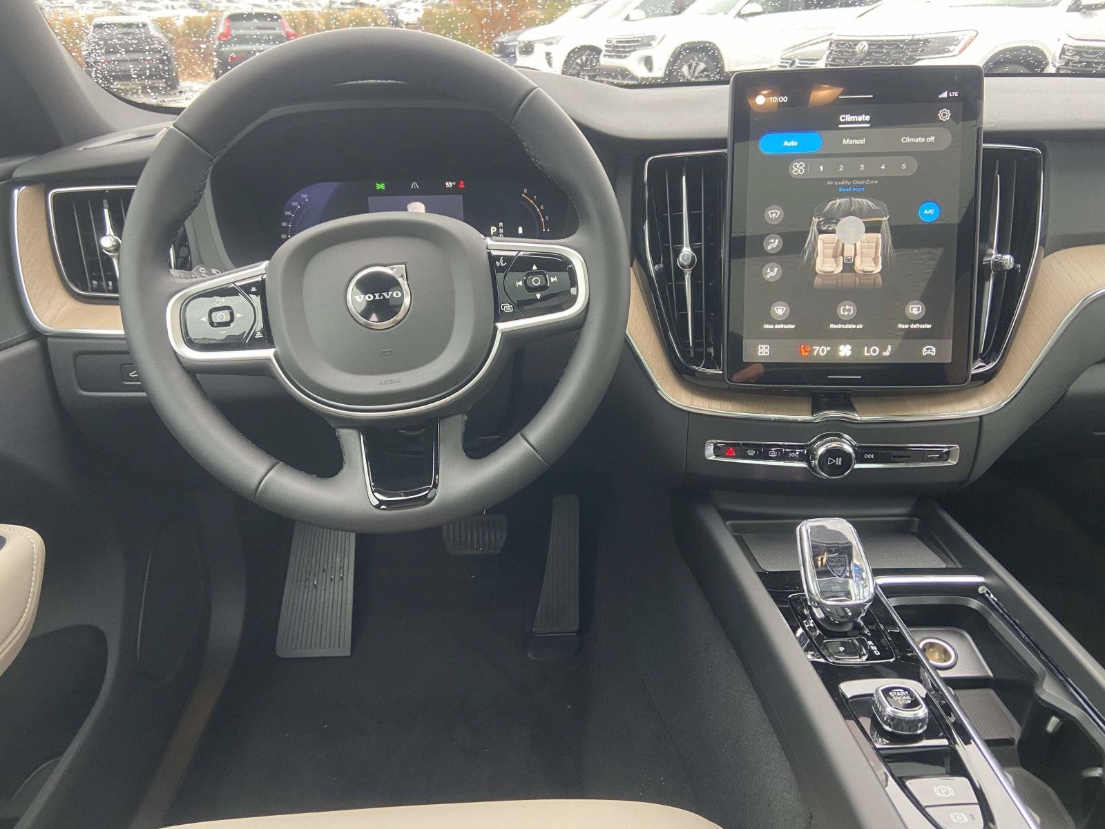 2026 Volvo XC60 Core - Photo 14