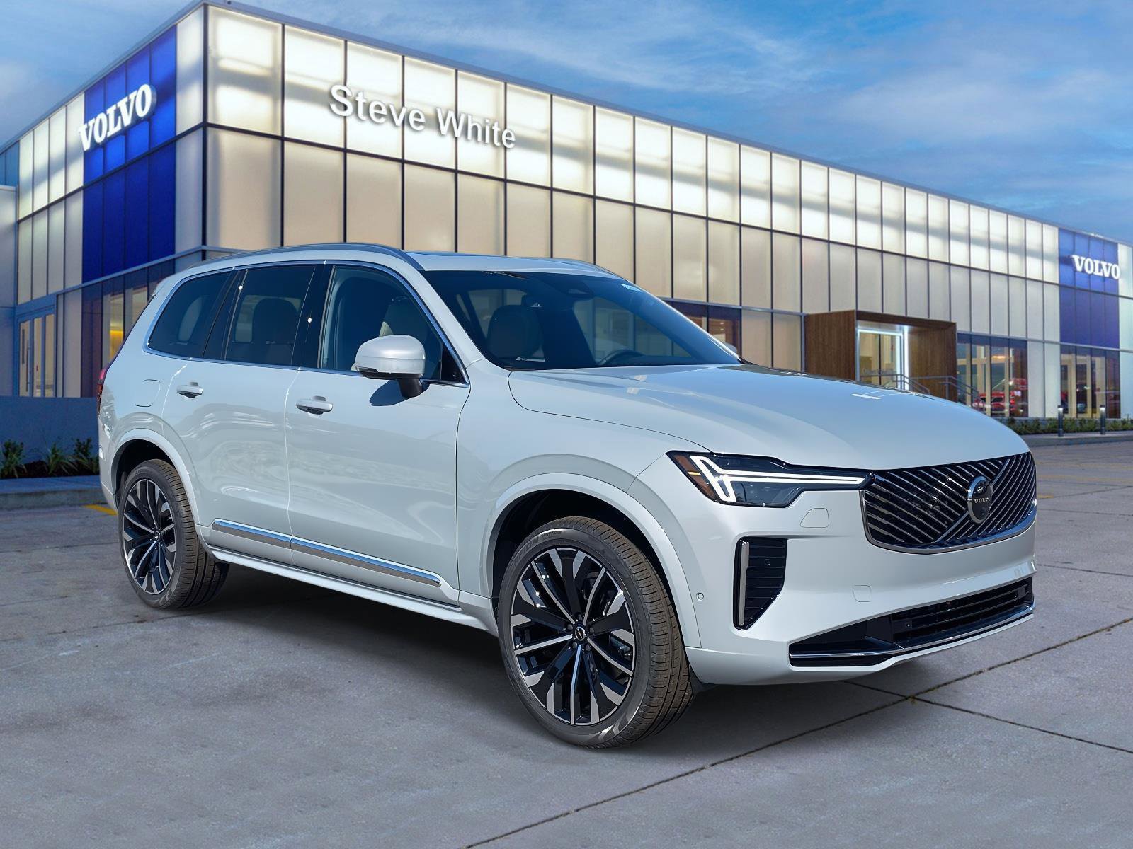 2026 Volvo XC90 Plus's photo