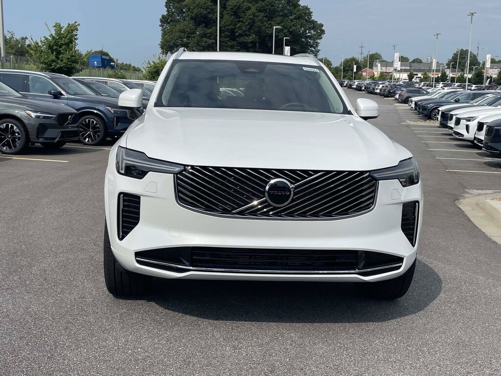New 2026 Volvo XC90 B5 Core SUV