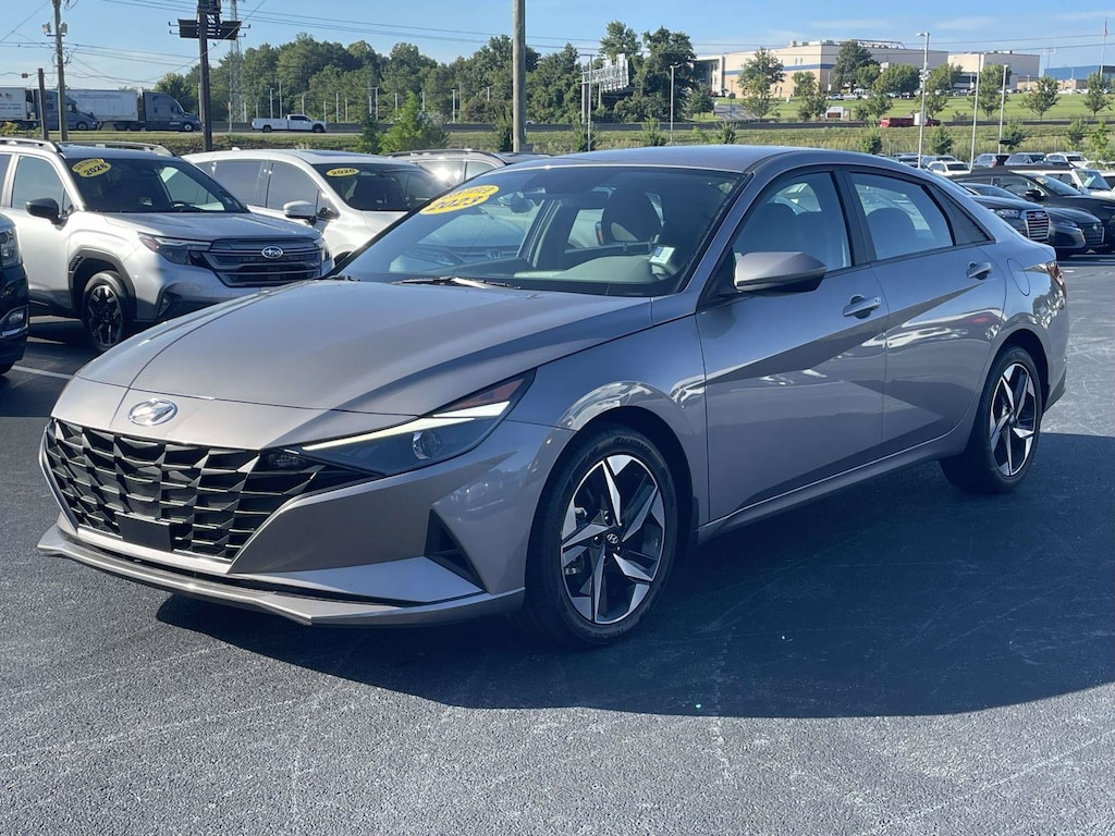 Used 2023 Hyundai Elantra SEL Sedan