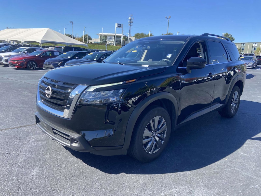 Used 2025 Nissan Pathfinder SV SUV