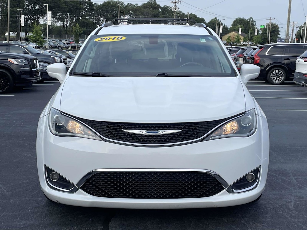 Used 2018 Chrysler Pacifica Touring L Van