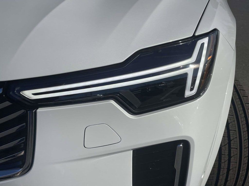 New 2026 Volvo XC60 B5 Plus SUV