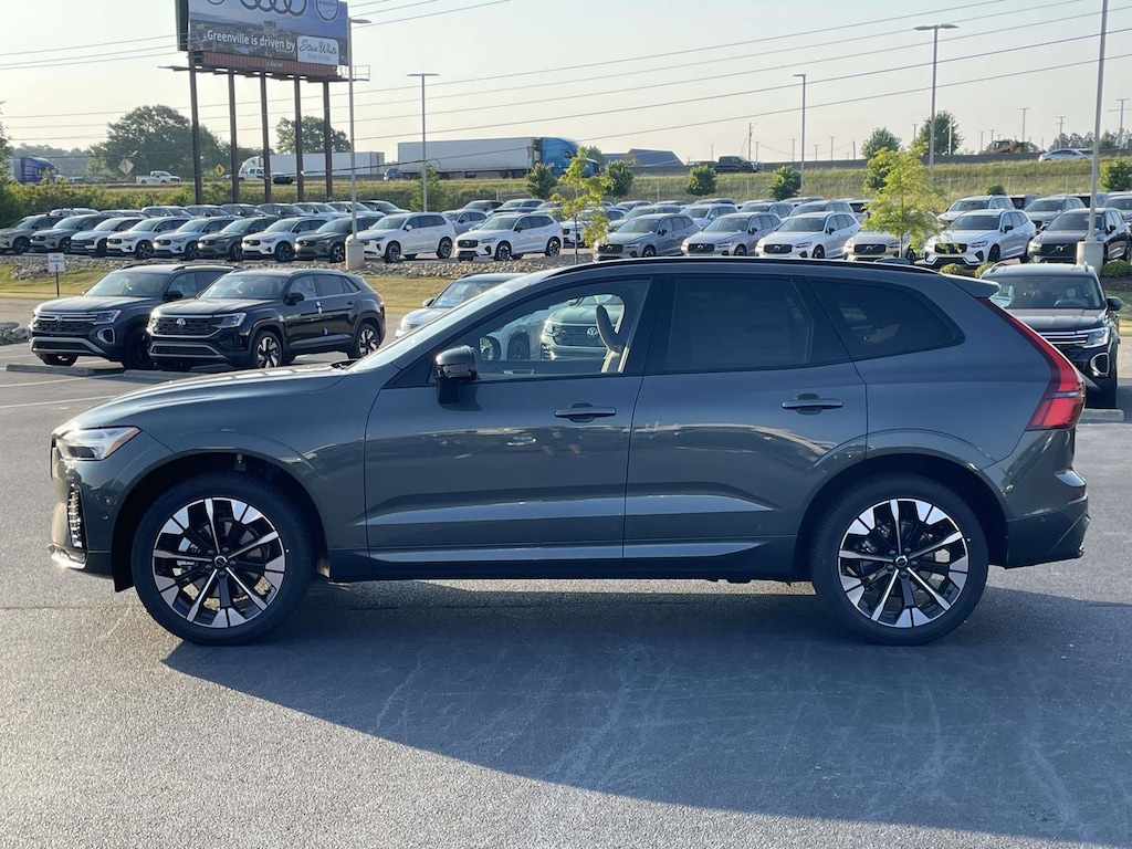 New 2026 Volvo XC60 B5 Plus SUV