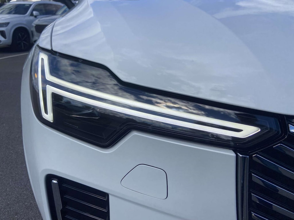 New 2026 Volvo XC90 B5 Core SUV