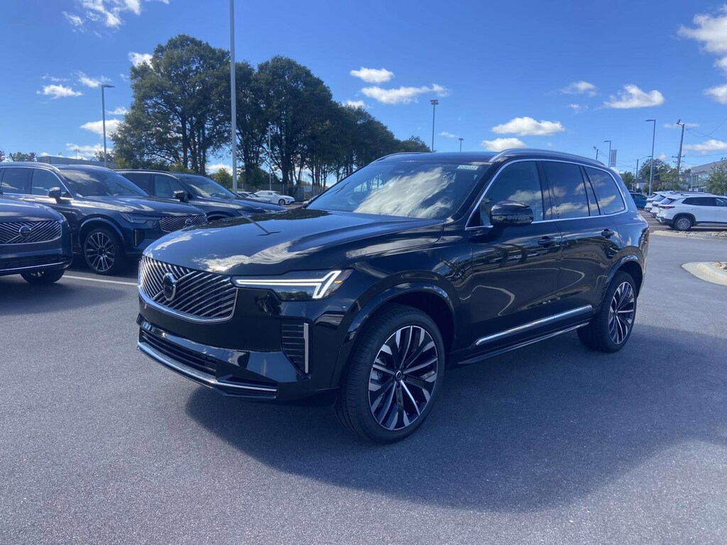 New 2026 Volvo XC90 B5 Core SUV