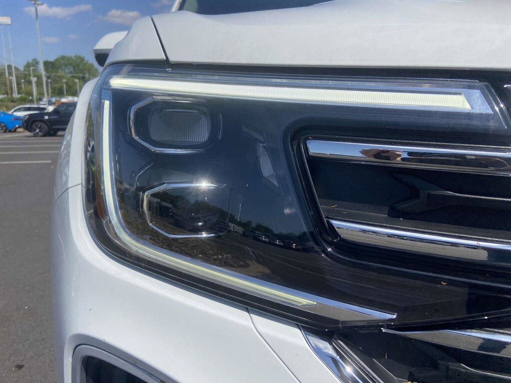 New 2025 Volkswagen Atlas 2.0T SE w/Technology 2.0T SE w/Technology FWD