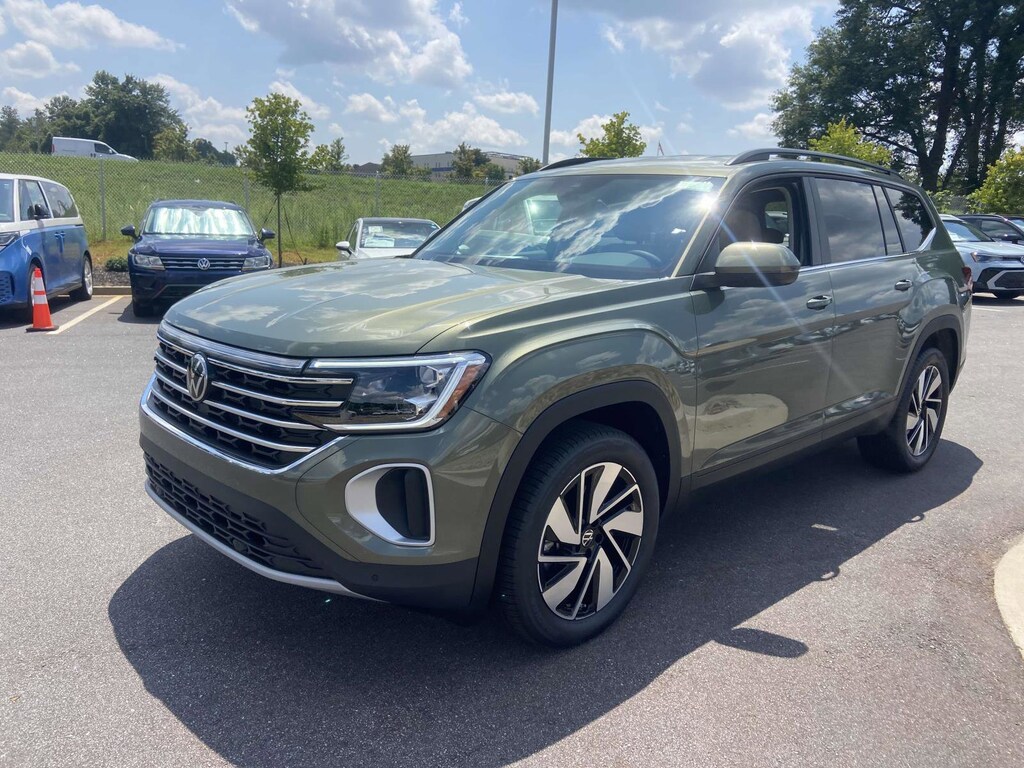 New 2026 Volkswagen Atlas 2.0T SE w/Technology 2.0T SE w/Technology FWD