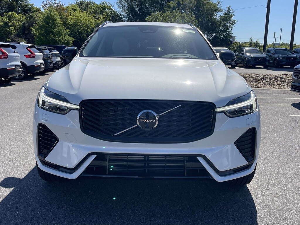 New 2026 Volvo XC60 plug-in hybrid T8 Ultra SUV