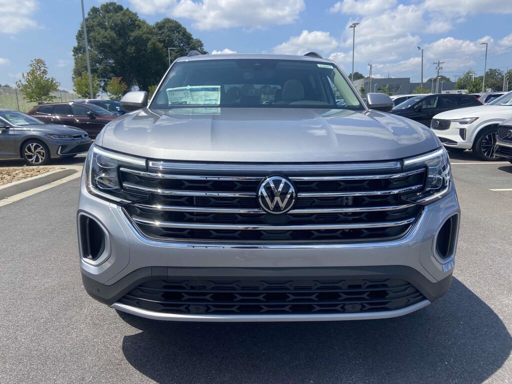 New 2026 Volkswagen Atlas 2.0T SE w/Technology 2.0T SE w/Technology FWD