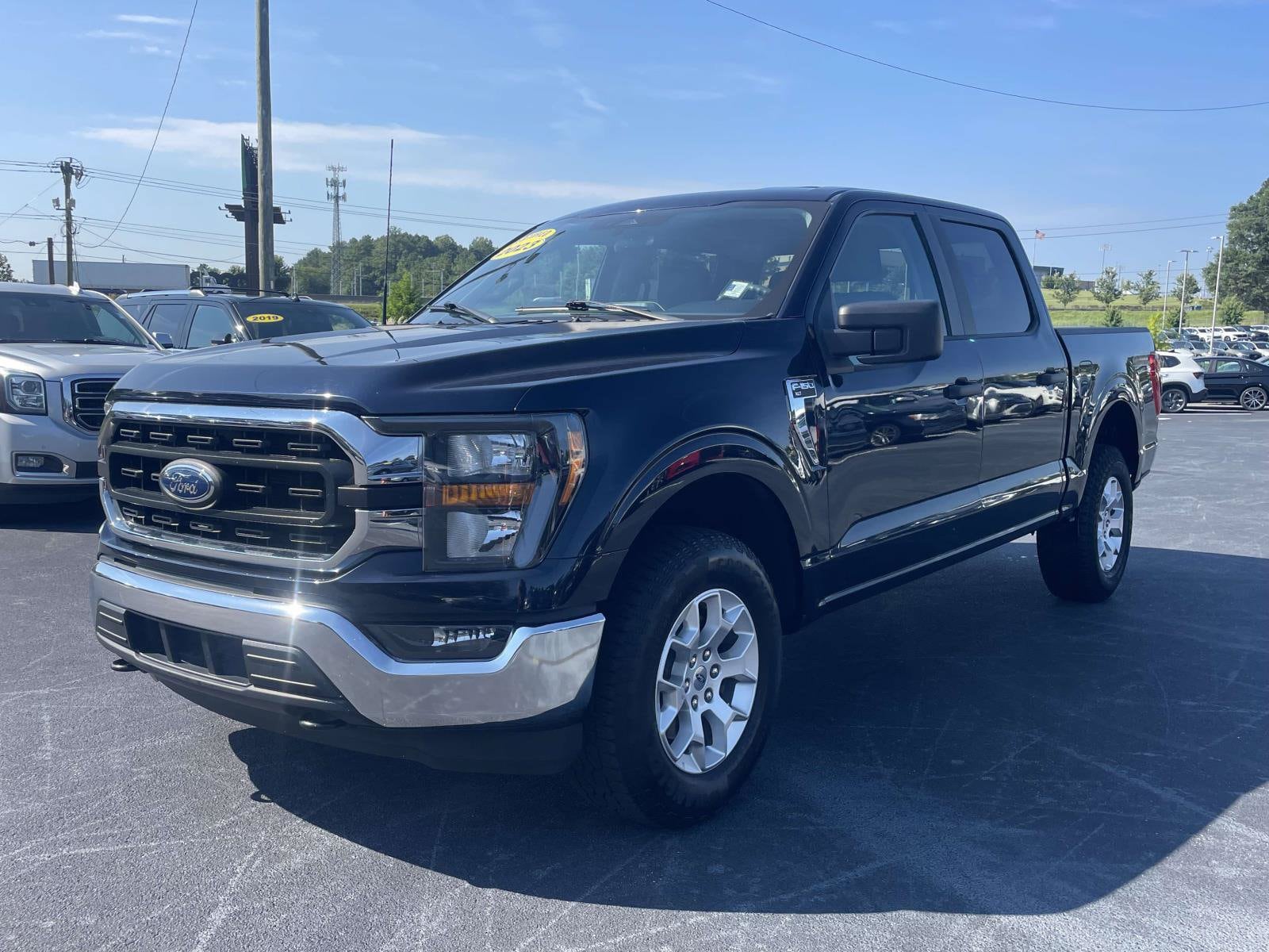 2023 Ford F-150 XLT - Photo 3