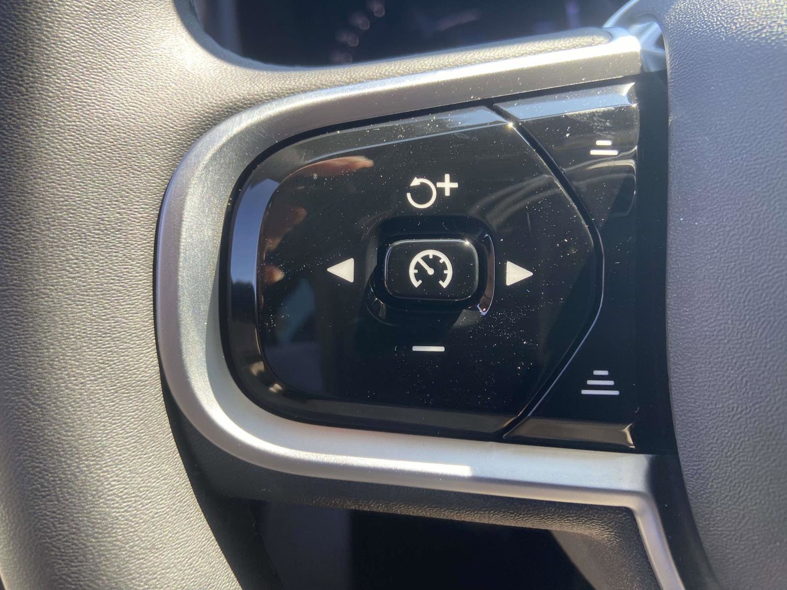 2026 Volvo XC90 Core - Photo 24