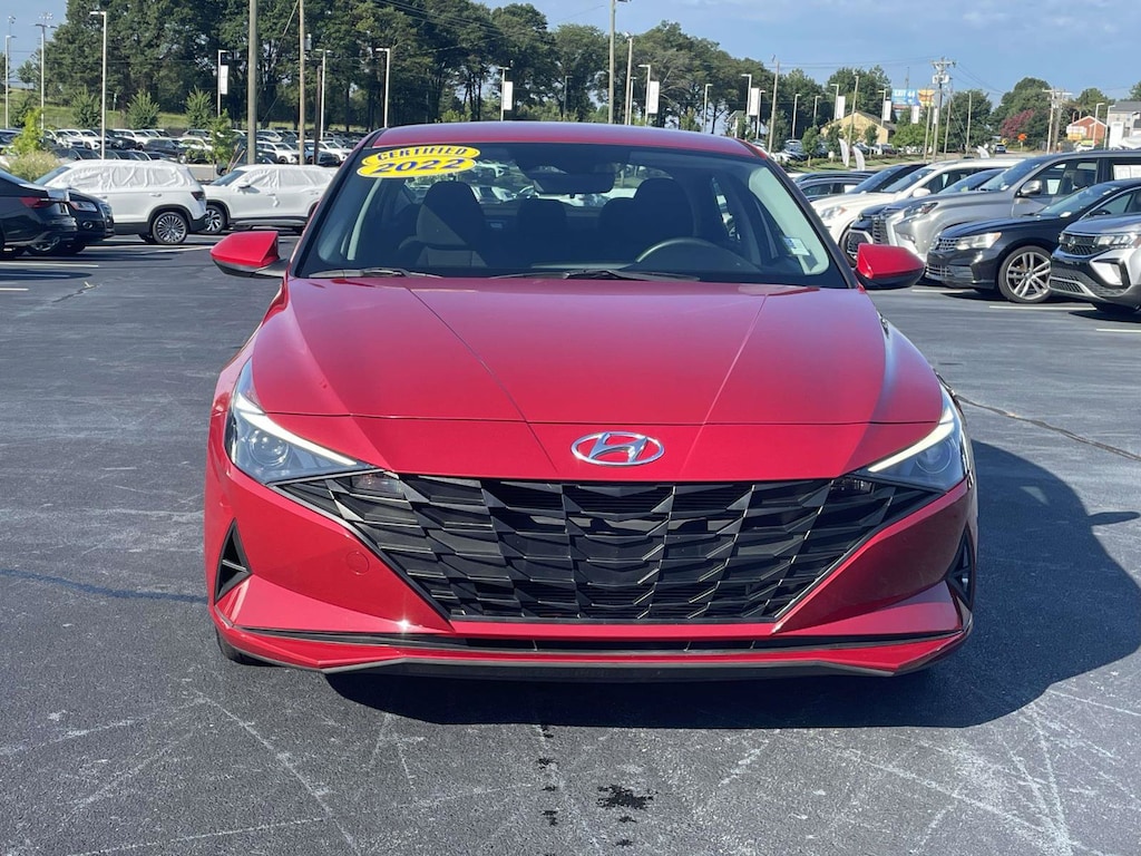Used 2022 Hyundai Elantra SEL Sedan