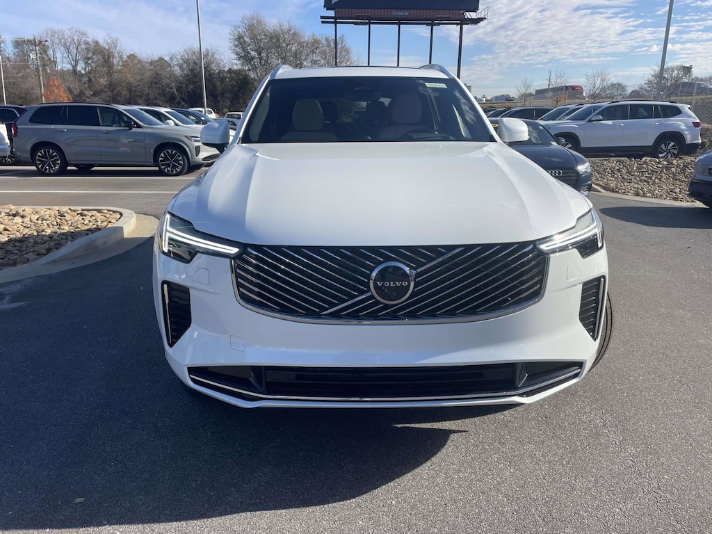 New 2026 Volvo XC60 B5 Plus SUV