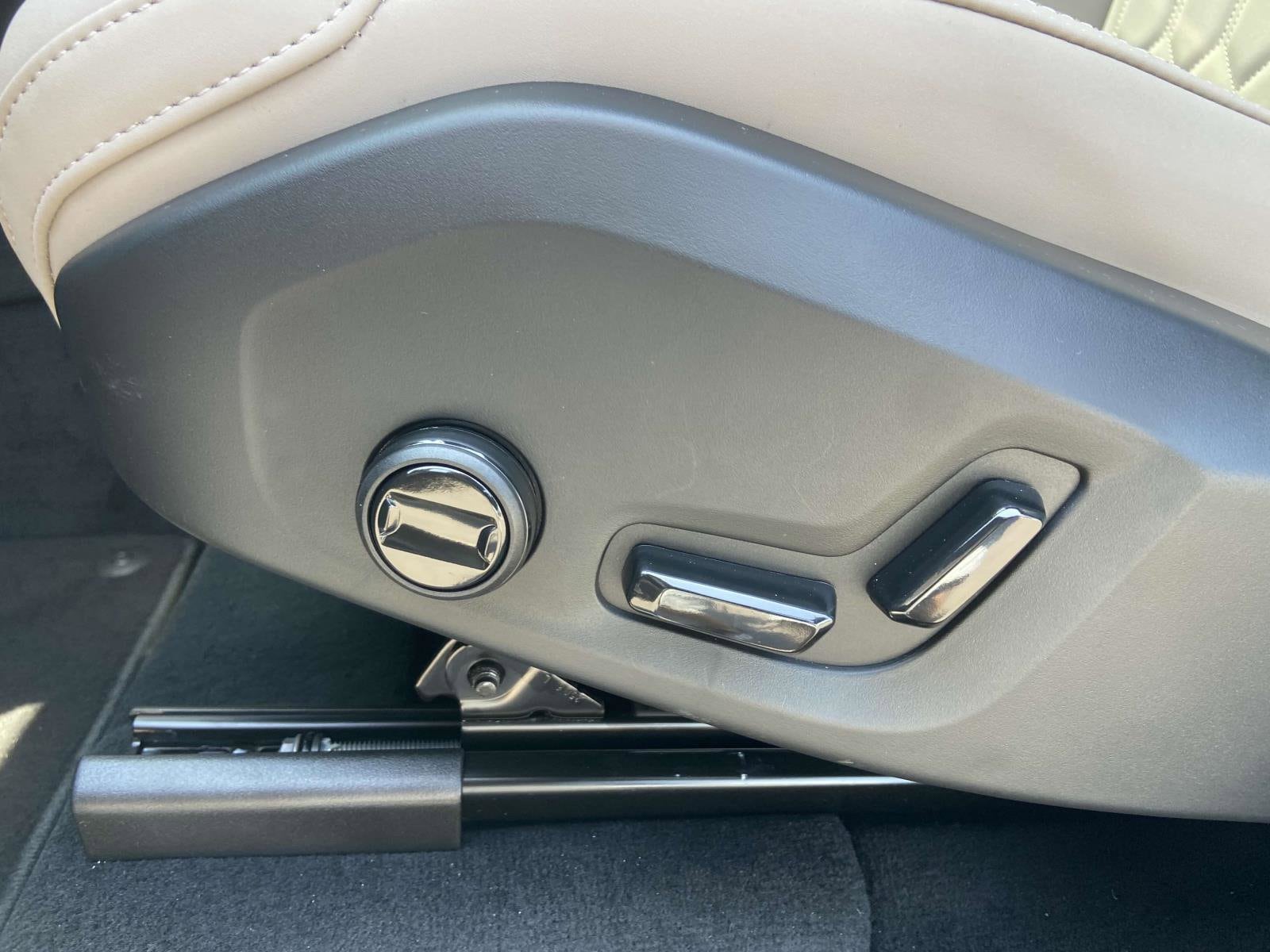 2026 Volvo XC90 Plus - Photo 19